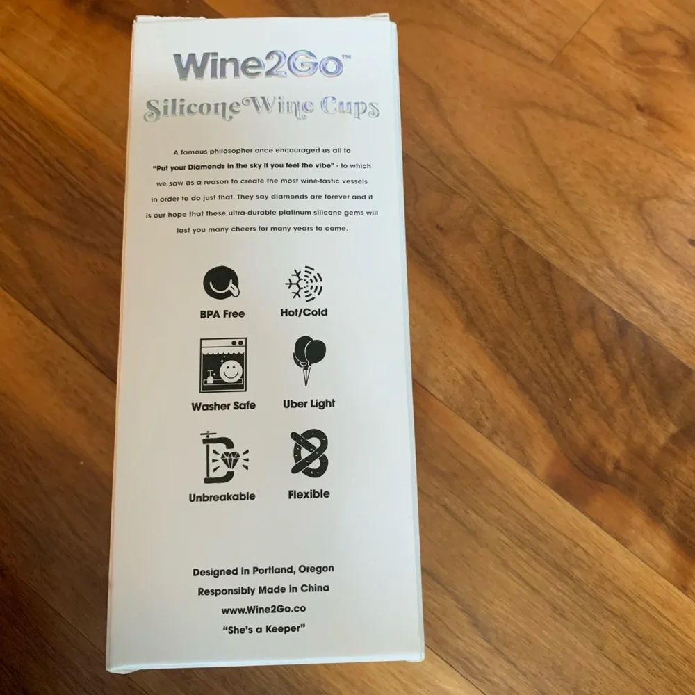 Diamond silicone wine glass, new